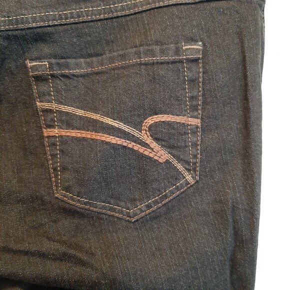 Nine West Black Straight-leg Jeans; EUC; Women's Size 12; Waist 30 - Picture 3 of 3